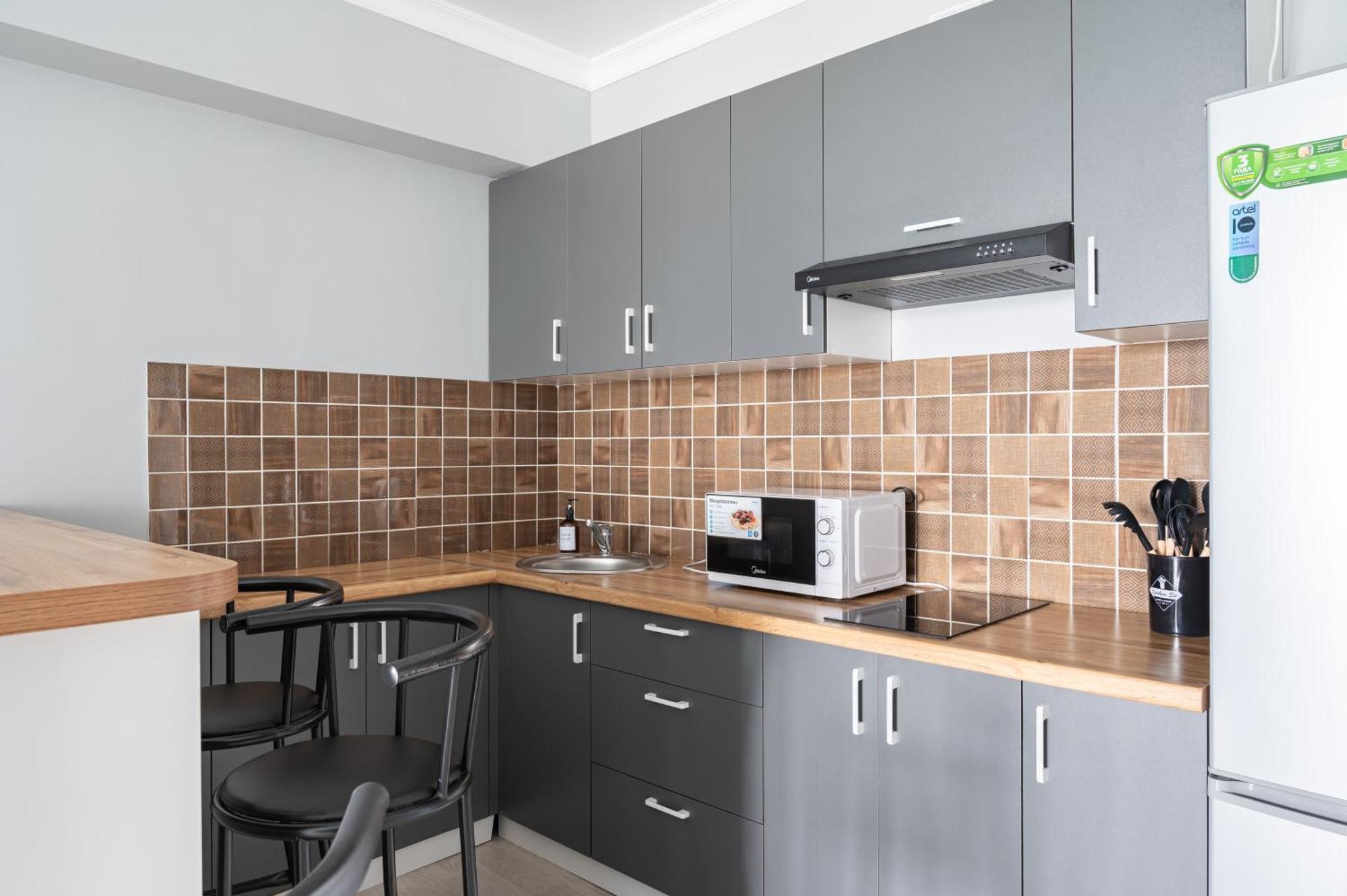 One Bedroom Apartment Next To Arbat In The Heart Of Almaty Exterior photo